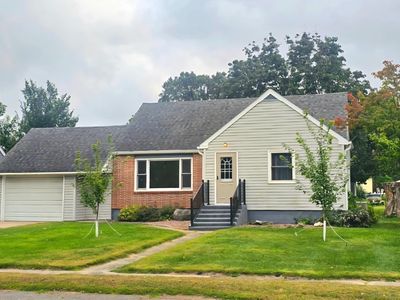 107 E 5th St, Cyrus, MN, 56323