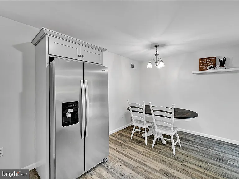 120 Duquesne Dr — Photo 13