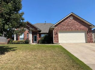 1980 Leslie Beachler Ln, Midwest City, OK 73130