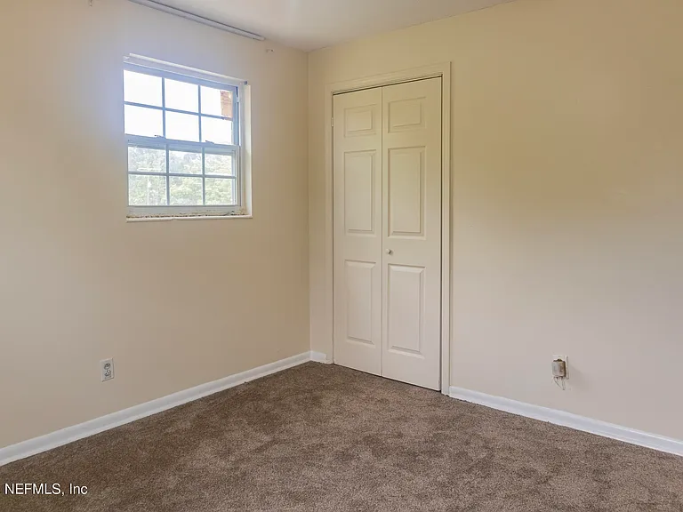 5039 Winchester Dr S — Photo 14