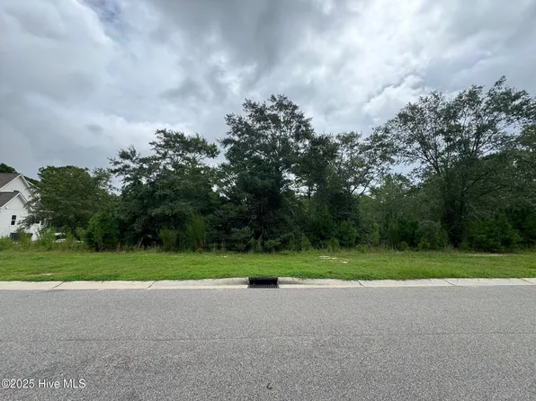 3906 Bay Colony Rd NE #285, Leland, NC 28451