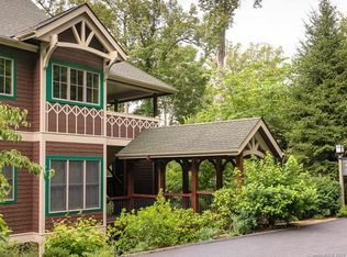 43 Creekside Way #J-302, Burnsville, NC 28714
