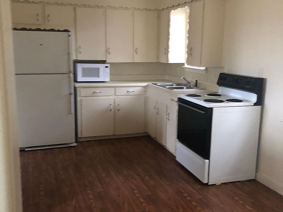 1st image of 4109 Red Oak Ln