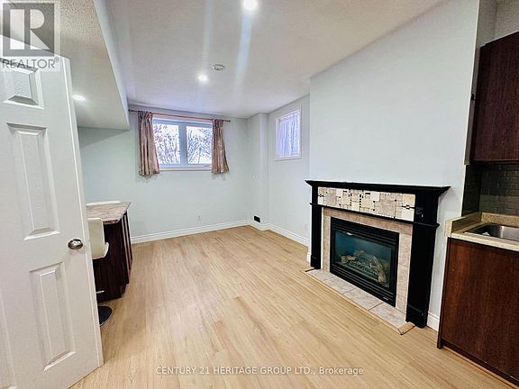 4th image of 135 Cheltenham Rd #Basement