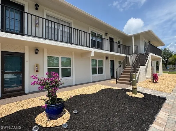 16007 Davis Rd APT 614, Fort Myers, FL 33908