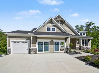 3105 Hollace Dr, Jenison, MI 49428