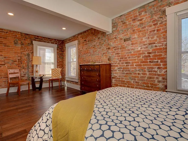 927 Linwood Ave — Photo 24