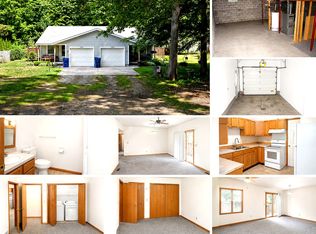 15966 152nd Ave, Spring Lake, MI 49456