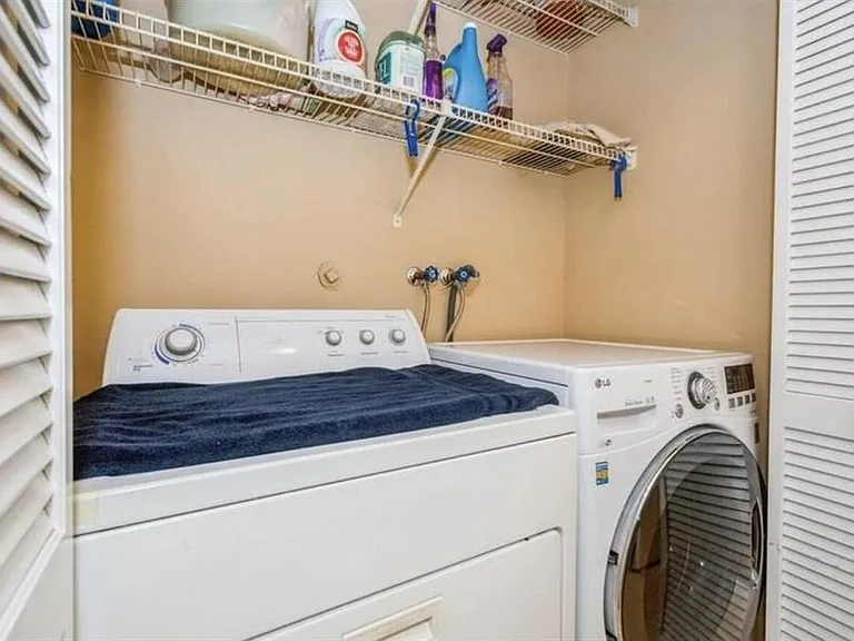 6075 Glendale Dr — Photo 18