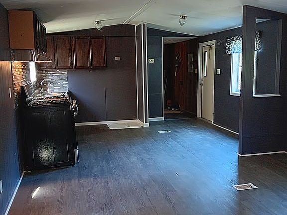 Kitchen/living room area