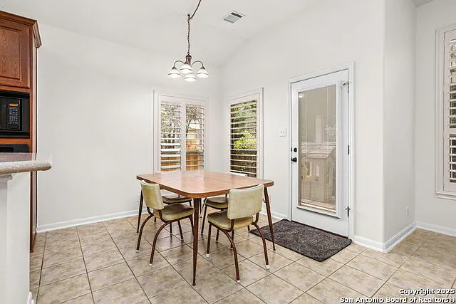 211 Aster Trl — Photo 10