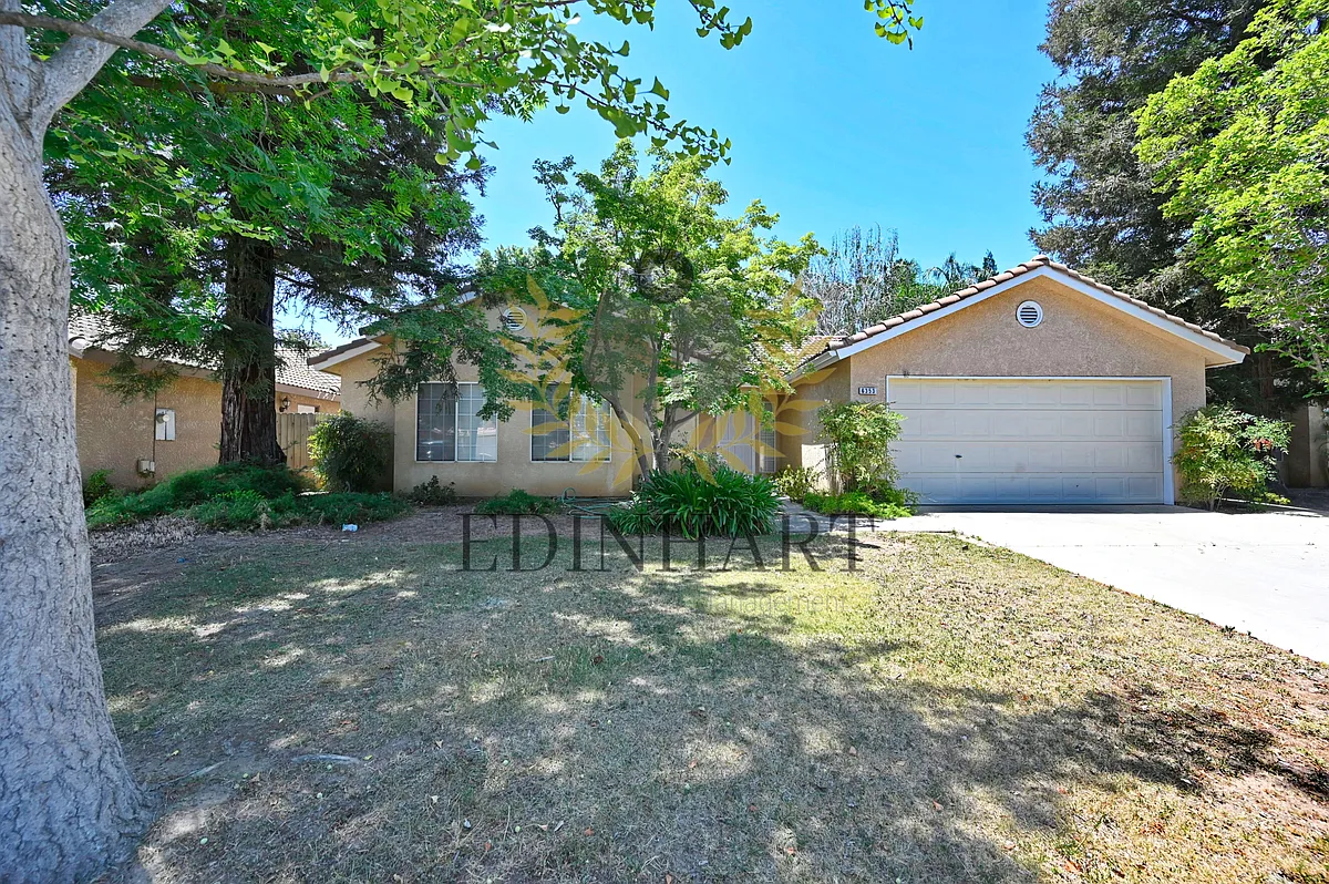 Building Photo - 6353 N Brix Ave