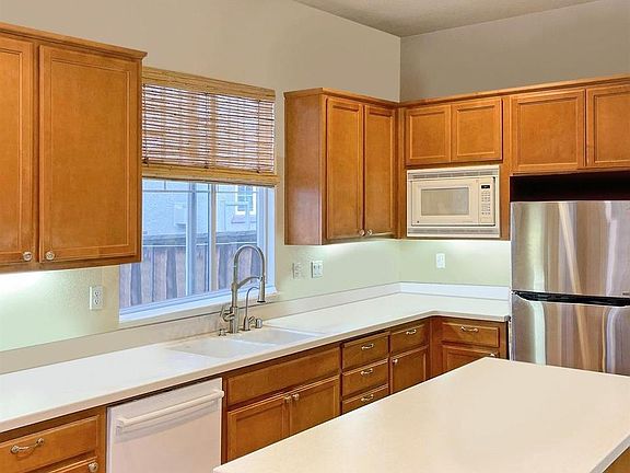 2nd image of 401 Goodall Dr