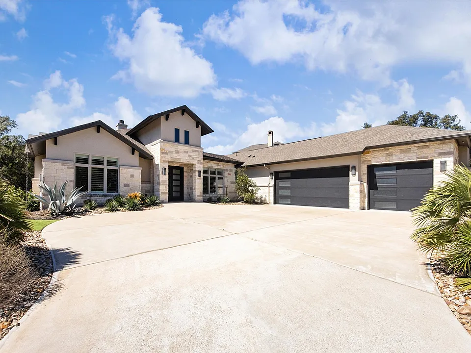 2604 Arion Cir