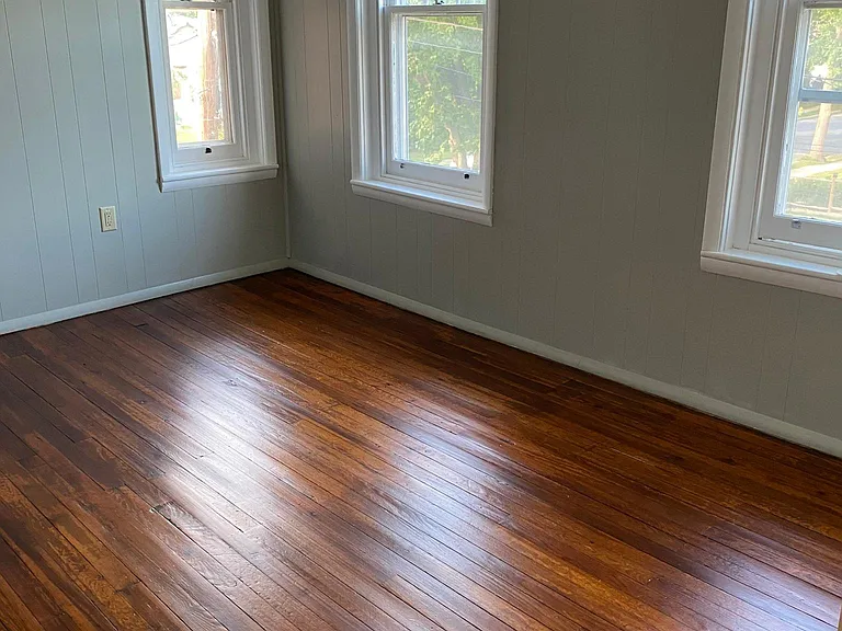 138 Elm St #4 BDRM SEMI — Photo 7