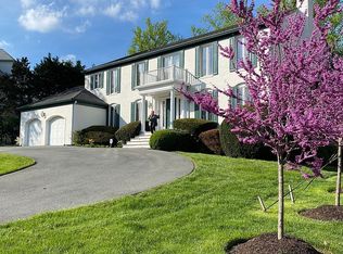 6113 Eastview St, Bethesda, MD 20817