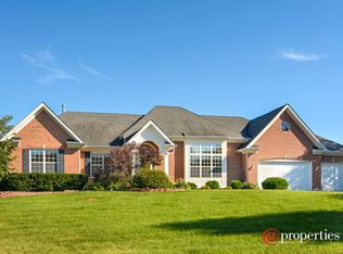 22 Deerfield Dr, Hawthorn Woods, IL 60047