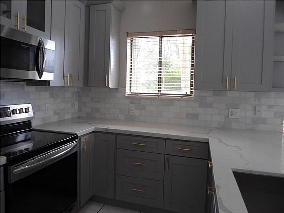 4th image of 11504 Terra Bella Boulevard #11504