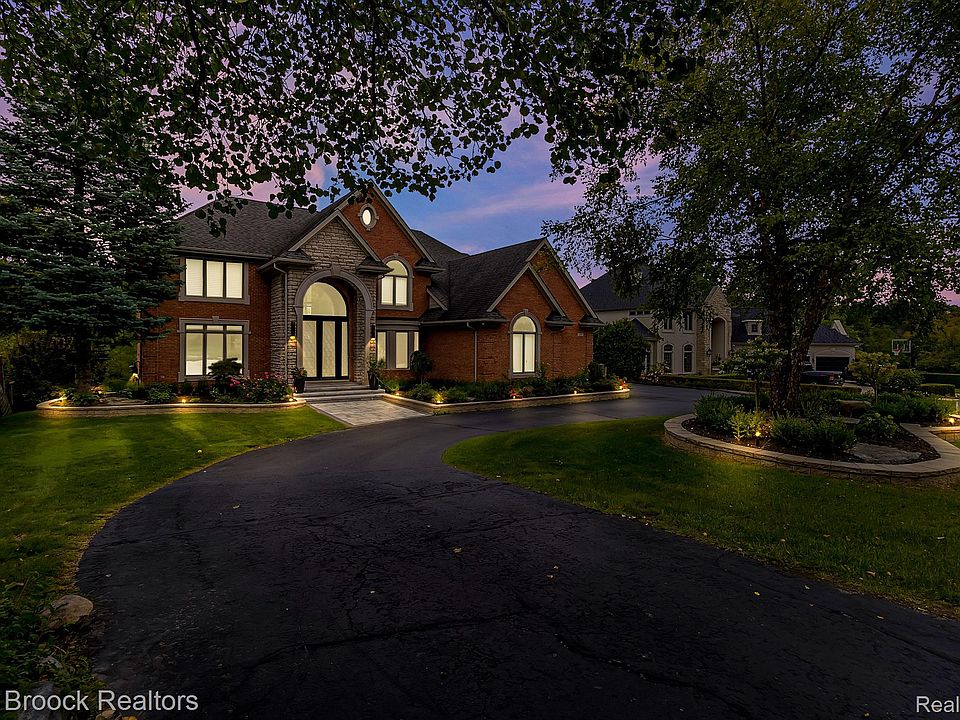 1st image of 6687 Minnow Pond Dr