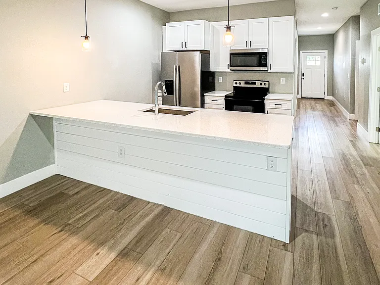 12512 Buffing Rd #12512 — Photo 9