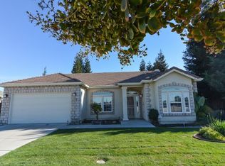 744 John Roos Dr, Ripon, CA 95366