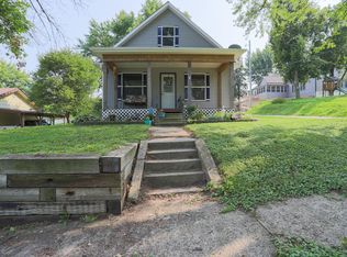 327 W 7th St, Logan, IA 51546
