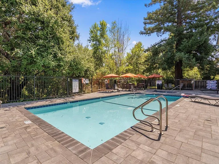 108 Creekside Village Dr — Photo 29