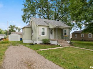 3808 26th St, Moline, IL 61265