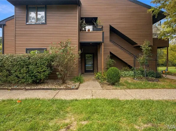 13803 Amiot Dr APT B, Saint Louis, MO 63146