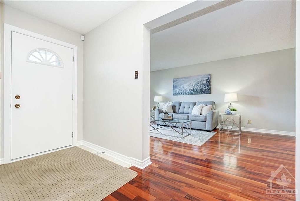 54 Canbury Cres, Ottawa, ON K2G 4L4 | Zillow