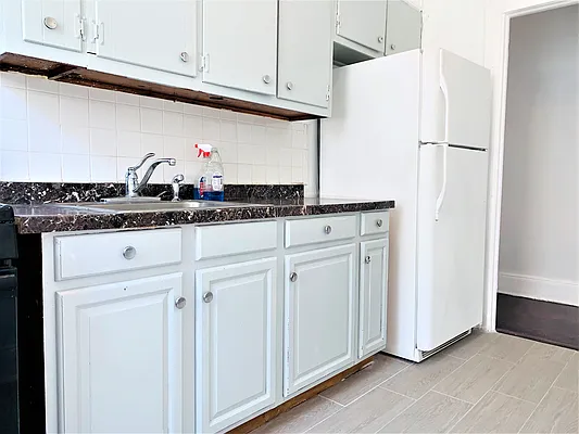 Rented by RealTegrity NY LLC | media 23