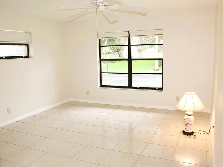 4450 Nutmeg Tree Ln #B — Photo 9