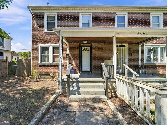 3rd image of 3013 Porter Rd