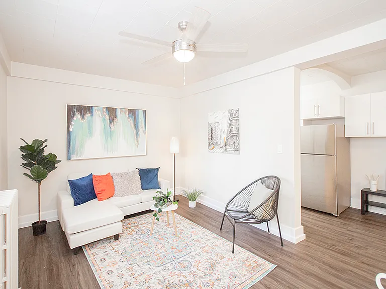 129 Lenore St #14 — Photo 12