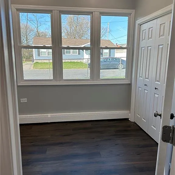 10 Lake Ave — Photo 16