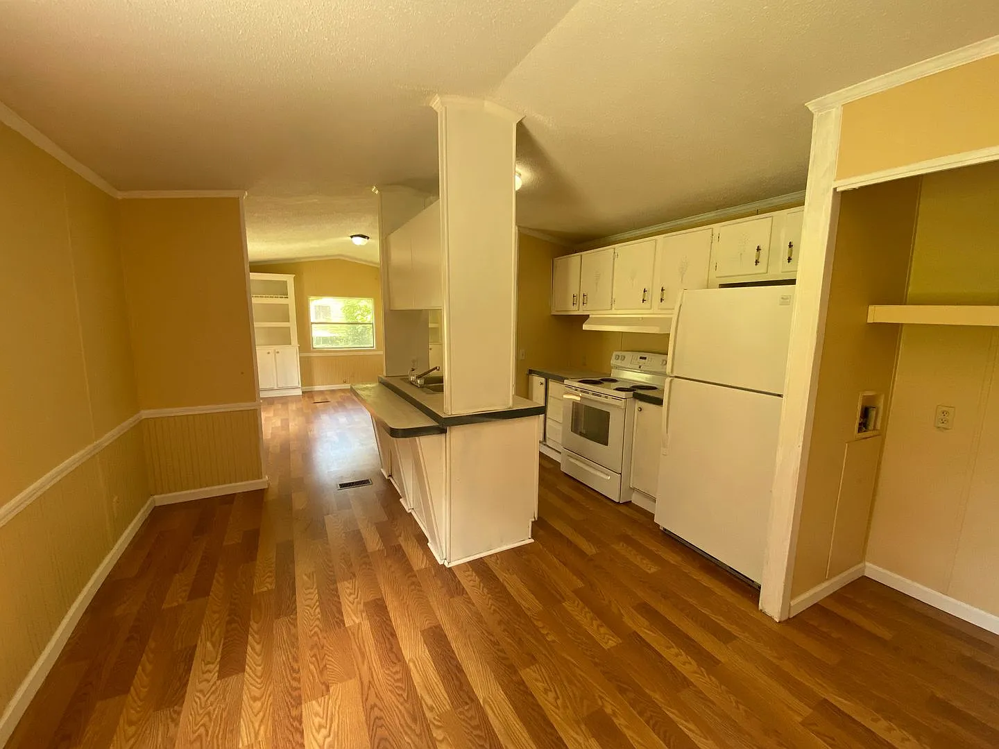 1414 Parkwood Drive — Photo 3