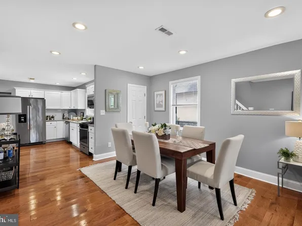 713 Miller St, Bryn Mawr, PA 19010