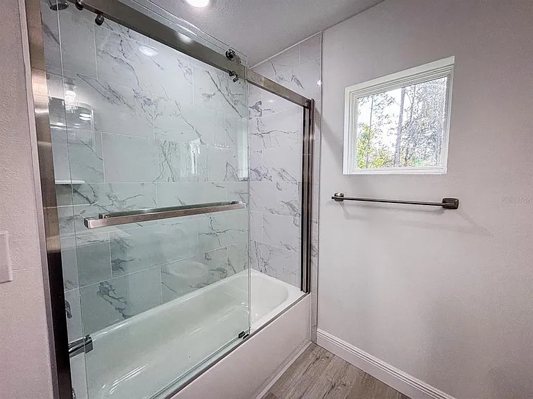 2201 Conway Dr #201 — Photo 6