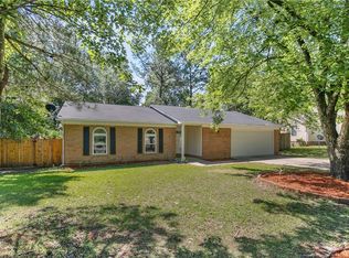 7091 Calamar Dr, Fayetteville, NC 28314