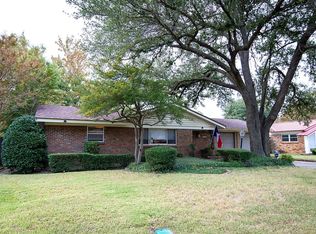 1129 Mary Dr, Hurst, TX 76053