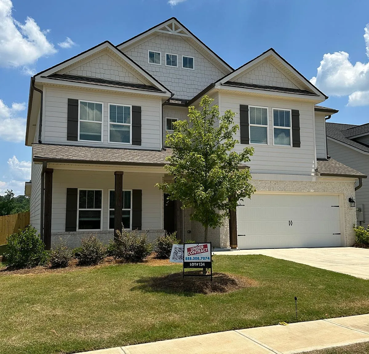 4 bed, 2922 sqft, $3,200 — Photo 2