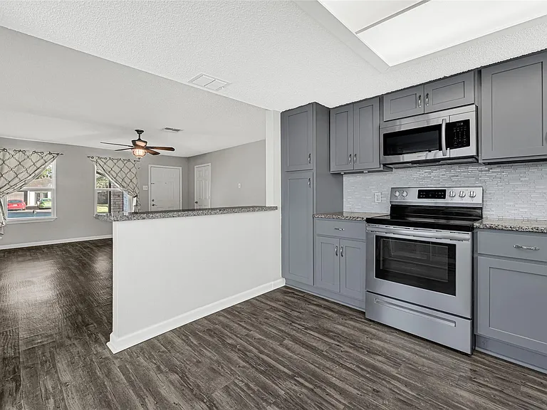 1803 Flamingo Dr — Photo 12