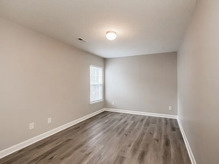1038 Allegiance Dr — Photo 12