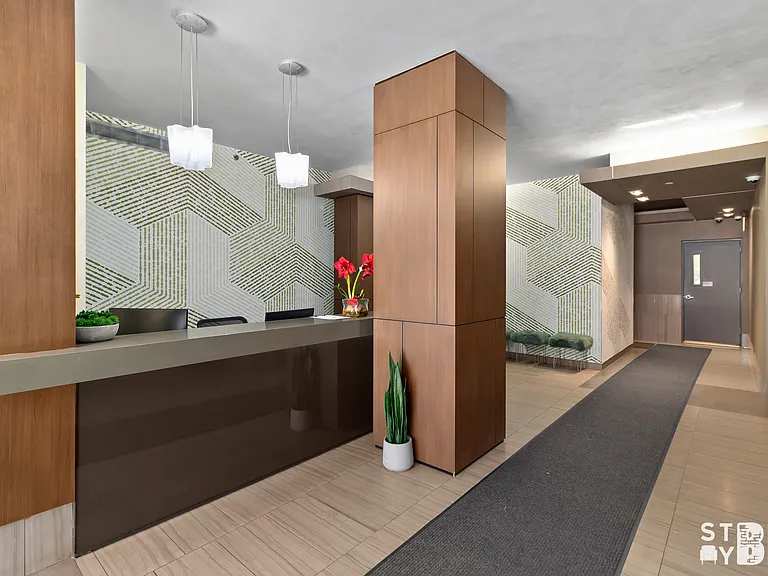 525 Clinton Ave #4G — Photo 20