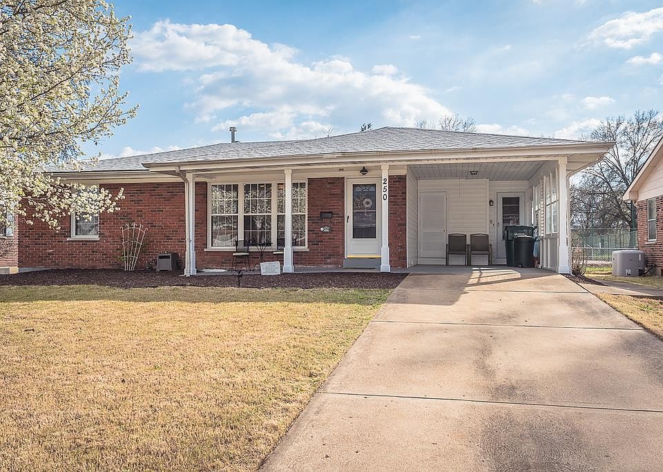 1st image of 250 Alma Dr