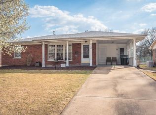 250 Alma Dr, Hazelwood, MO