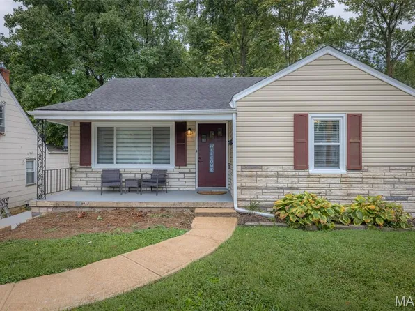 827 Water St, Saint Charles, MO 63301