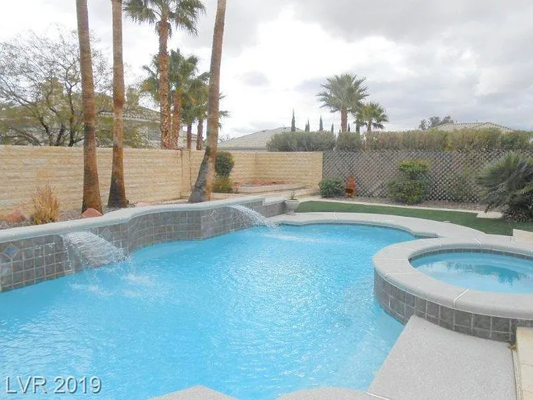 3854 Broadmead St — Photo 4