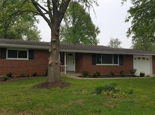 965 Rue Saint Denis St, Florissant, MO 63031