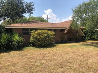 136 Daniel Moore St, Portland, TX 78374